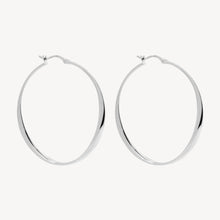 Load image into Gallery viewer, Najo Vespa Hoop Earring