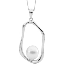 Load image into Gallery viewer, Ellani Freshwater Pearl Necklace
