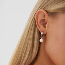 Load image into Gallery viewer, Ms Perla Earrings