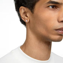 Load image into Gallery viewer, Stilla Stud Earrings