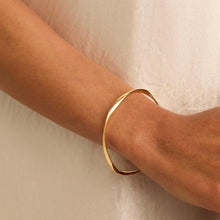 Load image into Gallery viewer, Large Garden of Eden Bangle (68mm)