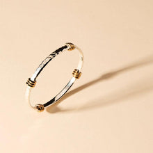 Load image into Gallery viewer, Tumbaga Amarres Bangle (64mm)
