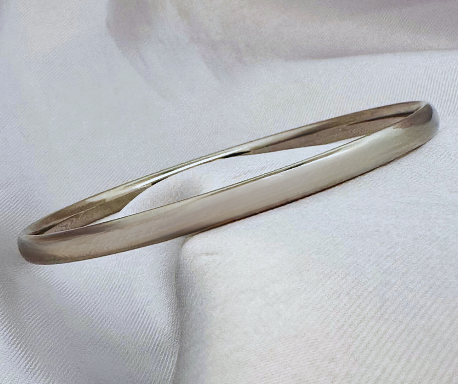 9ct White Gold Silver Filled Bangle