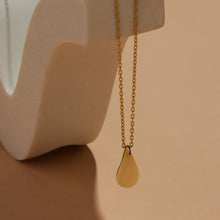 Load image into Gallery viewer, Eau Necklace
