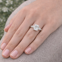 Load image into Gallery viewer, Annalora Ring