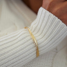 Load image into Gallery viewer, Garden of Eden Bangle (62mm)
