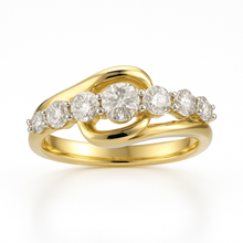 Load image into Gallery viewer, 10ct Yellow Gold 1.00ct Diamond Ring
