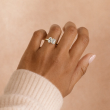 Load image into Gallery viewer, Toi et Moi Ring
