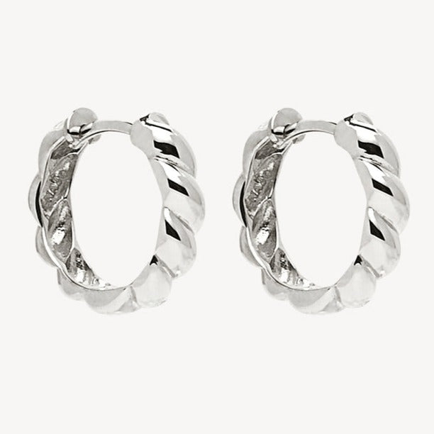 Najo Zippy Twist Huggie Earring