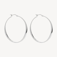 Load image into Gallery viewer, Najo Vespa Hoop Earring
