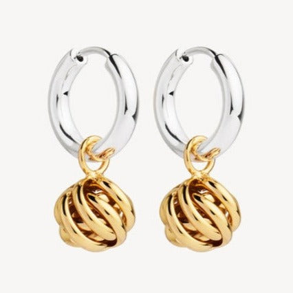 Najo Nest Huggie Earring