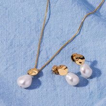 Load image into Gallery viewer, Najo Renaissance Pearl Necklace
