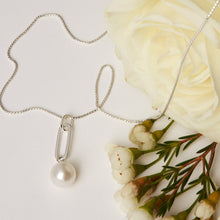 Load image into Gallery viewer, The Enchantress Pearl Pendant Necklace
