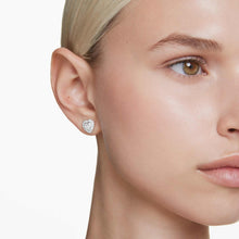 Load image into Gallery viewer, Swarovski Heart Stud Earrings
