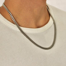 Load image into Gallery viewer, Steel Curb Link Chain
