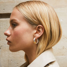 Load image into Gallery viewer, Pont D’Or Earrings
