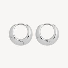 Load image into Gallery viewer, La Muse Huggie Earrings
