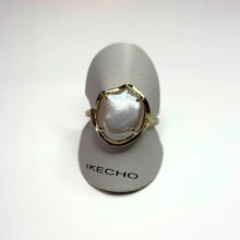 Load image into Gallery viewer, Mini Amra Pearl Ring
