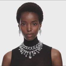 Load and play video in Gallery viewer, Mesmera Clip Earrings
