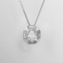 Load and play video in Gallery viewer, Mesmera Pendant
