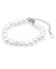 Load image into Gallery viewer, Bambini Keshi Freshwater Pearl Kids Bracelet
