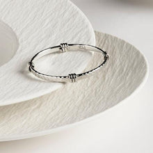 Load image into Gallery viewer, Silver Amarres Bangle
