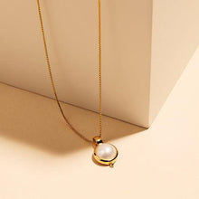 Load image into Gallery viewer, Garland Pearl Necklace
