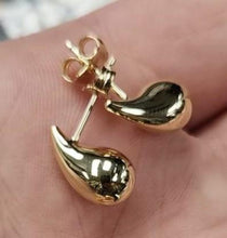 Load image into Gallery viewer, 9CT Yellow Gold Teardrop Stud Earrings
