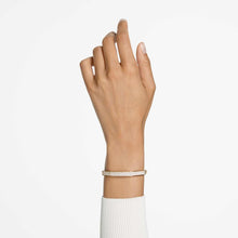 Load image into Gallery viewer, Dextera Bangle - Large

