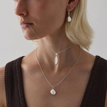 Load image into Gallery viewer, Aster Necklace
