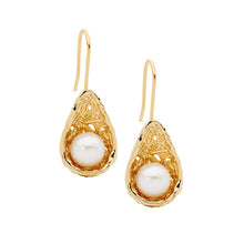 Load image into Gallery viewer, Fresh Water Pearl Weave Basket Earrings
