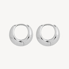 Load image into Gallery viewer, La Muse Huggie Earrings
