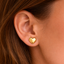 Load image into Gallery viewer, 9ct Yellow Gold SF Heart Stud Earrings
