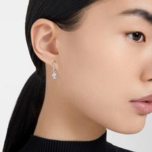Load image into Gallery viewer, Stilla Drop Earrings
