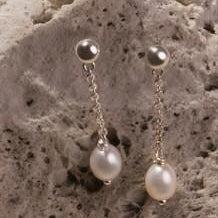 Load image into Gallery viewer, Tidal Whisper Single Pearl Earrings
