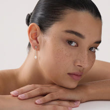 Load image into Gallery viewer, Tidal Whisper Single Pearl Earrings
