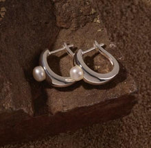 Load image into Gallery viewer, Tropica Pearl Earring
