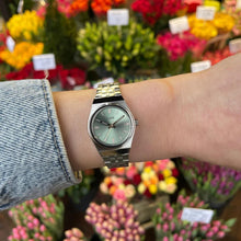 Load image into Gallery viewer, Retro 70s Mini Watch
