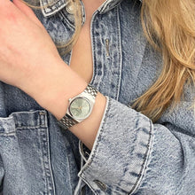 Load image into Gallery viewer, Retro 70s Mini Watch
